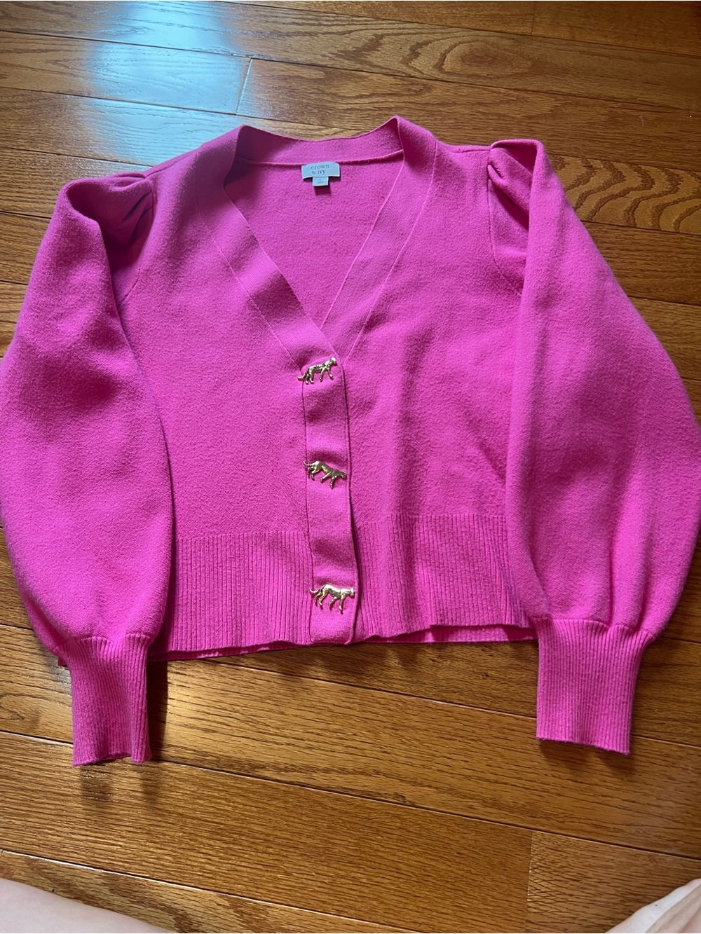 Crown & Ivy Pink Sweater with Cheetah Snap Buttons! 🩷